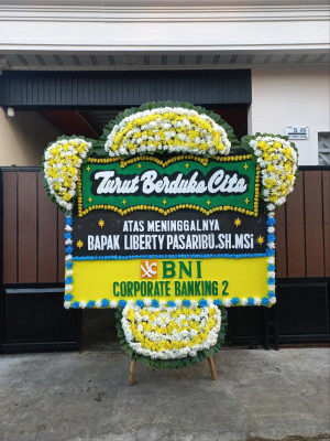 Papan Bunga Duka di Ukirsari
