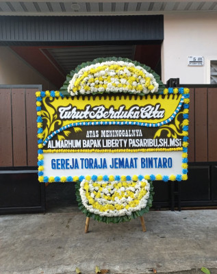 Papan Bunga Duka di Ukirsari